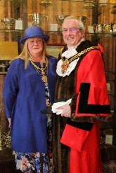 MAYOR AND MAYORESS OFFICIAL PHOTO 2016-17 (3)